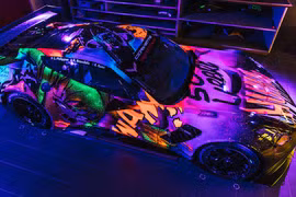 Siêu xe Chevrolet Corvette "bóng ma" tự phát sáng