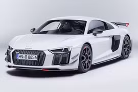 Audi R8 “nâng đời” siêu xe đua với gói độ chính hãng