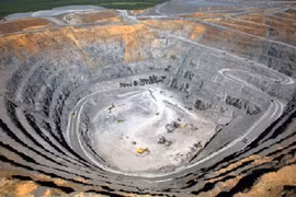 Cận cảnh kho báu ẩn trong lòng đất, nhân loại dùng 1000 năm không hết