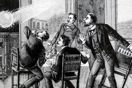 Bí ẩn ngàn năm không giải về quả cầu lửa "ma quái" xuyên tường 