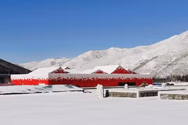 Đụng độ kho báu cổ gây choáng, làng Olympic lập tức phải di rời 