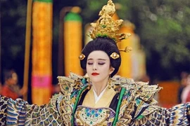 Võ Tắc Thiên quyền lực một đời, sao khi chết chỉ ngậm 1 khúc gỗ? 