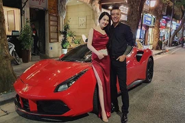 Ngắm gu thời trang sang chảnh của Hương Baby