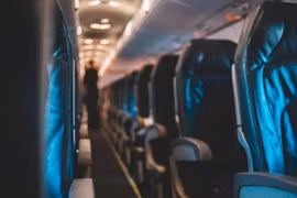 Quấy rối tình dục 2 nữ tiếp viên, nam tiếp viên lĩnh án tù