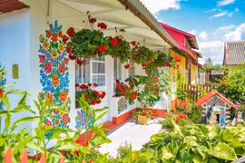 Mê đắm khung cảnh thơ mộng của ngôi làng cổ tích ở Ba Lan