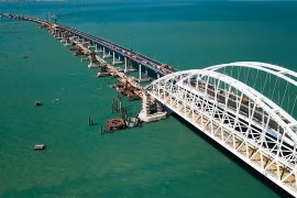 Cách người Nga xây dựng cầu tới đảo Crimea