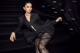 Gu thời trang ngày càng sexy táo bạo của người đẹp Cẩm Đan