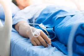 Những sai lầm nhiều người dễ mắc khi tự hạ sốt xuất huyết tại nhà