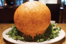 Đặc sản bánh xôi chiên phồng của Nam Bộ được ví như “trứng khủng long“