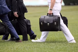 Bí mật trong chiếc vali hạt nhân luôn “sát cánh” Tổng thống Mỹ