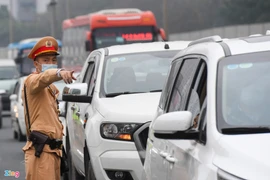 Cao tốc Pháp Vân - Cầu Giẽ ùn tắc chiều mùng 5 Tết