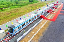 Vì sao mới chỉ nhập một đoàn tàu metro về Việt Nam?