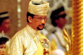 Cuộc sống sa hoa của Quốc vương Brunei trong cung điện 1.700 phòng
