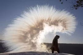 Khám phá cuộc sống trong thành phố lạnh nhất thế giới ở Nga