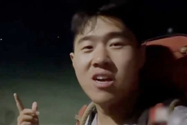 Bỏ việc, đạp xe 2.000km đến Qatar xem World Cup 2022