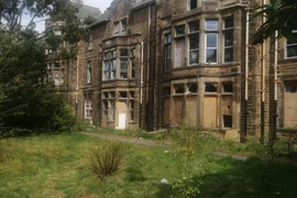 Bên trong bệnh viện tâm thần bị bỏ hoang đáng sợ