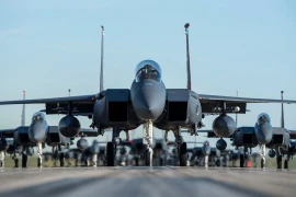 Máy bay chiến đấu Mỹ đến Ukraine sẽ là ‘miếng mồi ngon’ cho tên lửa Nga?