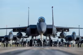 Máy bay chiến đấu Mỹ đến Ukraine sẽ là ‘miếng mồi ngon’ cho tên lửa Nga?