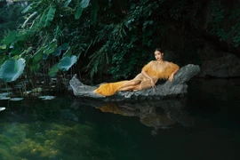 Ngắm hoa hậu Đỗ Mỹ Linh trong bộ ảnh thời trang ở Ninh Bình