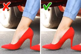 Mẹo đi giày cao gót du xuân cả ngày tránh bị đau chân