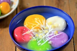 Cách làm món chè trôi ngũ sắc từ các loại rau củ đón Tết Hàn thực