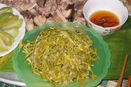 Khám phá đặc sản hoa đu đủ đực xào tỏi của đồng bào Tây Bắc