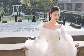 Hoa hậu người Việt tại Úc đăng quang 2015 sở hữu gu thời trang cực sexy