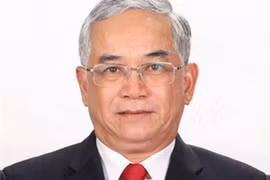 Tổ chức Lễ tang đồng chí Nguyễn Văn Hùng theo nghi thức cấp cao