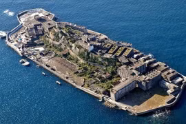 Ám ảnh “hòn đảo ma” cô độc giữa biển khơi Nhật Bản