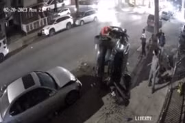 Tài xế Lexus bị hai thiếu niên 15 tuổi tấn công, cướp xe