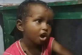 Bé gái 3 tuổi bị mẹ và bà ngoại chôn sống gây rúng động Ấn Độ