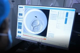 Bị cấy phôi thai nhầm, cặp vợ chồng được đền 2,2 tỷ