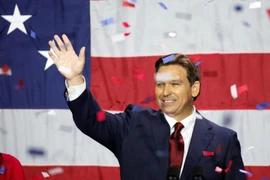 Chỉ 24 giờ tuyên bố tranh cử, ông DeSantis vượt xa ông Trump