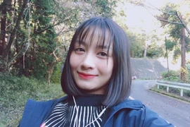 Phong cách thời trang cực nữ tính của hot girl tuyển bóng đá nữ Việt Nam