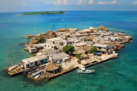 Cuộc sống trên hòn đảo có mật độ dân số đông nhất thế giới