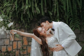 Trọn bộ ảnh cưới của diễn viên Phương Lan và bạn trai Phan Đạt