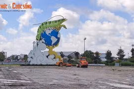 Lộ diện nhà thầu thi công sân khấu Quảng trường Phan Ngọc Hiển