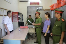 Khám xét nơi làm việc của Giám đốc khai thác mỏ tại Quảng Ninh