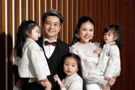 Người đẹp Vân Trang và chồng đại gia sống sung túc trong biệt thự 1.000m2