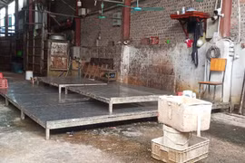 Hà Nội: Nhức nhối nhiều lò mổ không phép ở xã Hải Bối