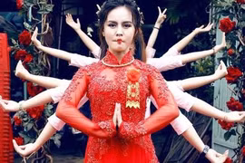 “Lạc trôi” ảnh đính hôn siêu quậy của cặp đôi Cần Thơ