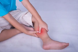 5 triệu chứng xuất hiện ở tay chân, khám huyết khối ngay còn kịp