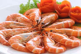 Bí quyết luộc tôm đông lạnh thịt ngọt lại cực chắc