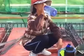 Nghiện Internet bỏ học 20 ngày, nam sinh hối hận khi thấy điều này 