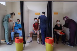 Tiếp tục xuất hiện biến thể COVID-19 mới, đáng sợ ngang ngửa Delta?