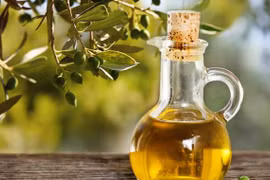 Lưu ý 4 loại dầu ăn độc hại phổ biến trên thị trường