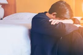 Bác sĩ nêu 4 nguyên nhân khiến quý ông sợ khi ân ái 