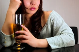 Đỏ mặt khi uống rượu, xác suất mắc 2 loại ung thư tăng mạnh