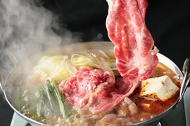 Đòi đi ăn lẩu không được, vợ làm điều ai cũng khiếp 