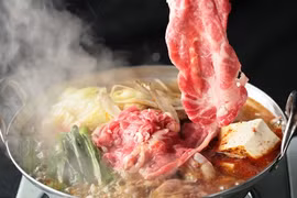 Đòi đi ăn lẩu không được, vợ làm điều ai cũng khiếp 